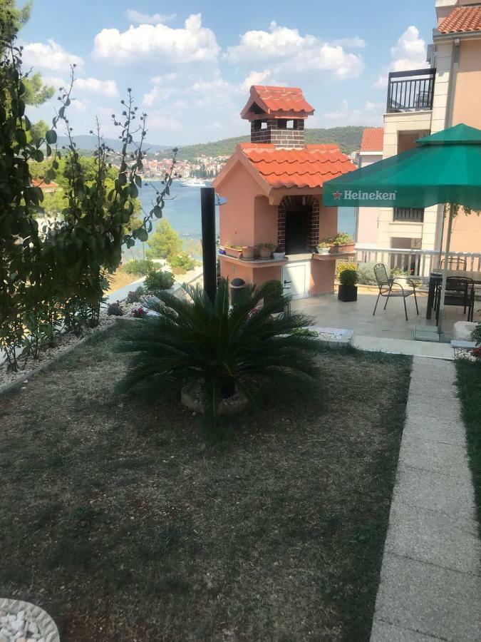 Apartments Villa Zica トロギール エクステリア 写真