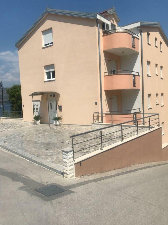 Apartments Villa Zica トロギール エクステリア 写真